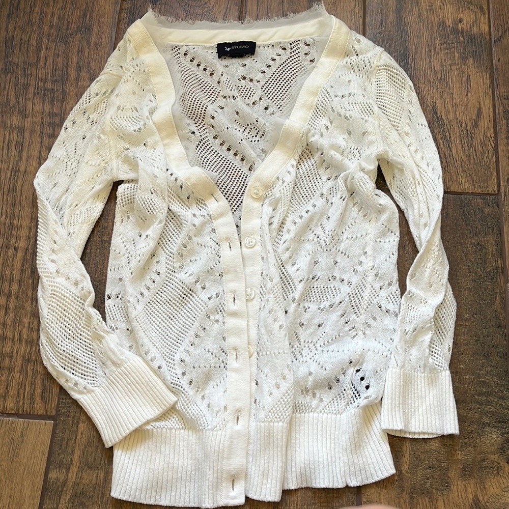 Women’s cardigan sweater